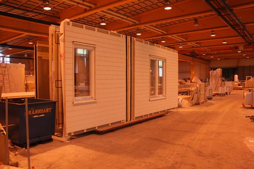 photo de l'usine VastkustStugan constructeur de maisons ossature bois suèdoises distribuées en France
