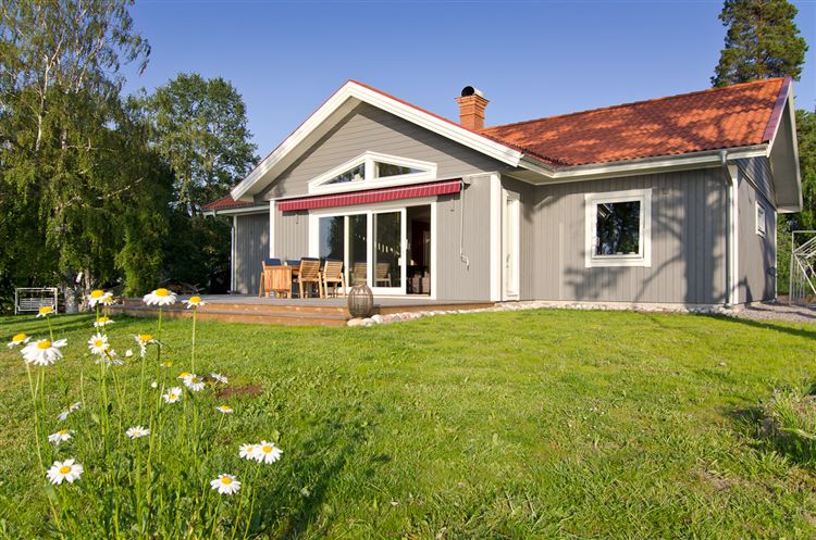 photo Maison ossature bois suédoise BBC et haute qualité construite en france ou en suede provenant du catalogue Hej France VastkustStugan